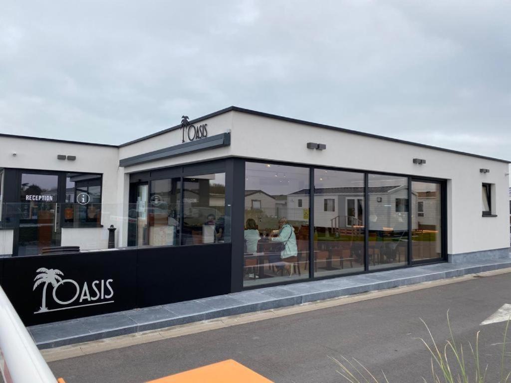 Camping Oasis Middelkerke Romy 1, 2, 3, 4 Oostende Eksteriør bilde